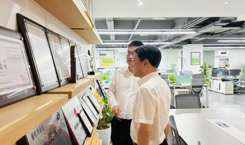新闻快讯 | 湖南城陵矶新港区党工委副书记、管委会主任钱丹青一行莅临我司指导工作